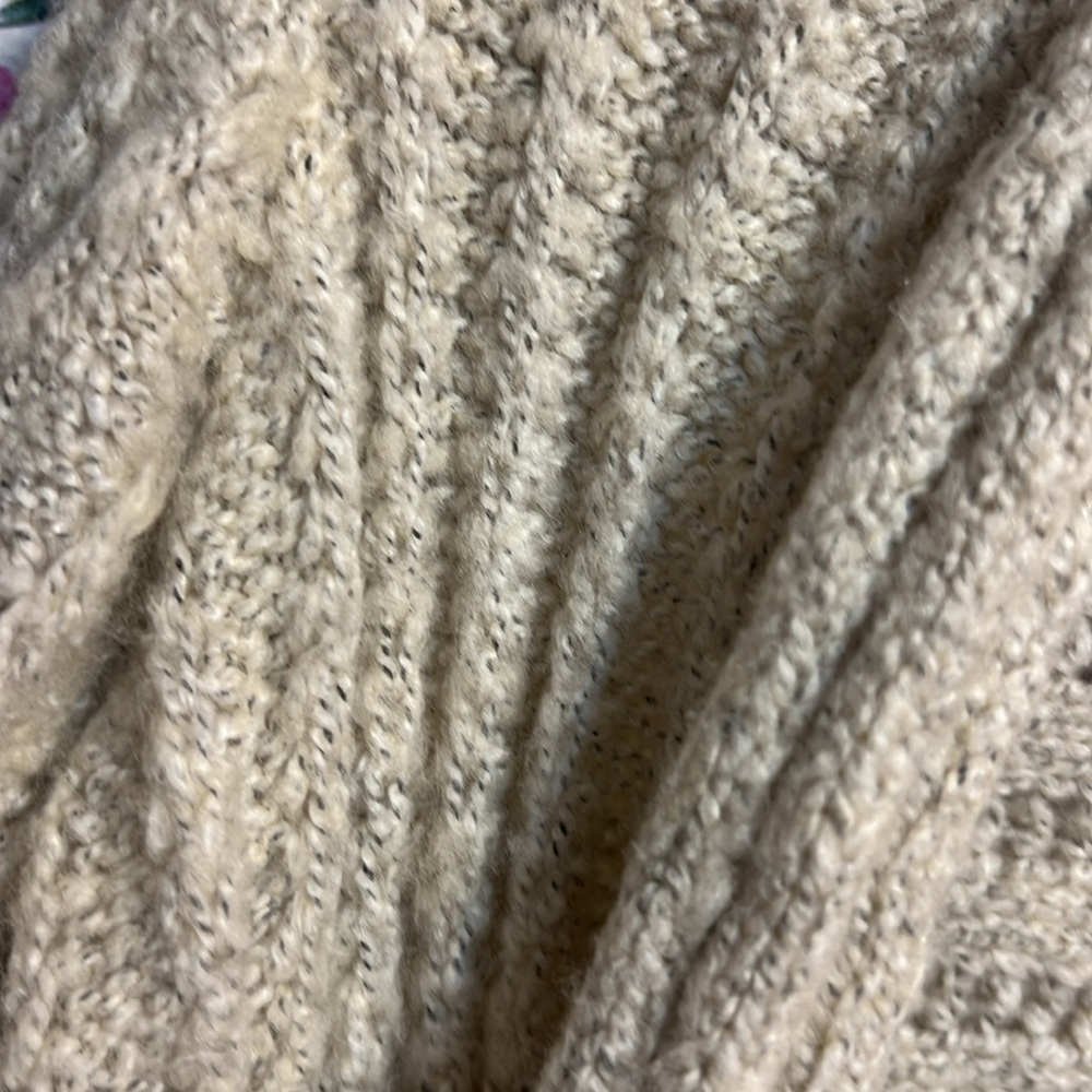 Sweater - Picture 3 of 3